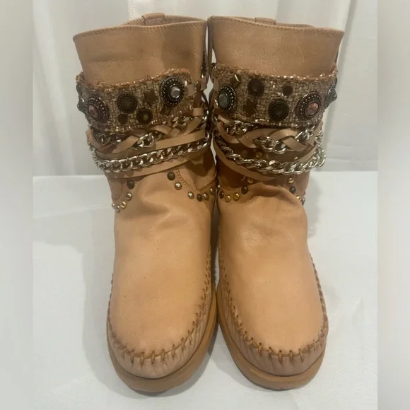 Karma of Charme Italian Crafted Handstitched Leather Bohemian Boots - Picture 5 of 10